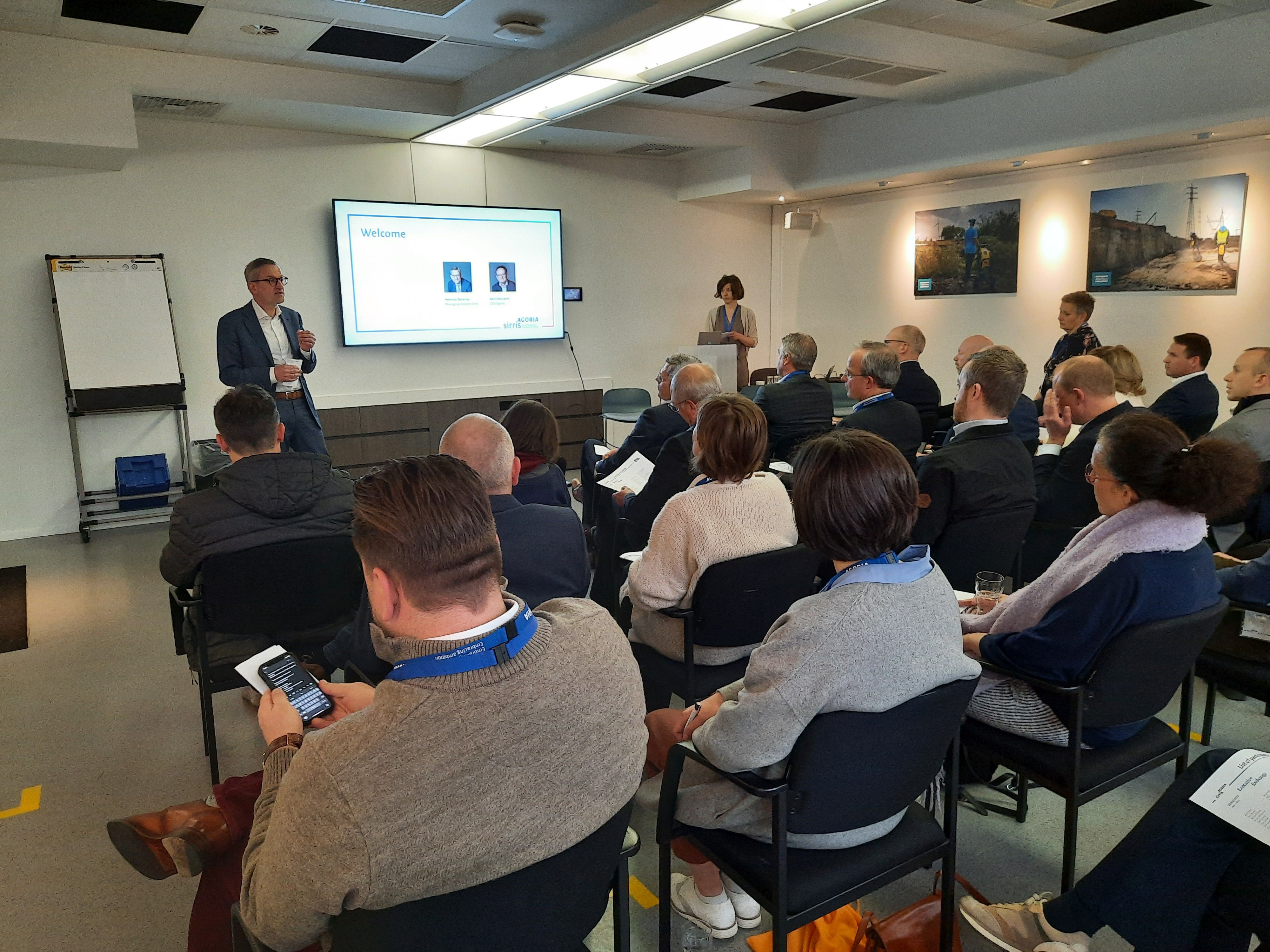 Herman Derache, Managing Director at Sirris, welcomes the attendees to the Executive Exchange session from the Agoria-Sirris Learning Network CE Connect for the technological & manufacturing industry in April 2023